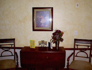 sponging in one color in dining room